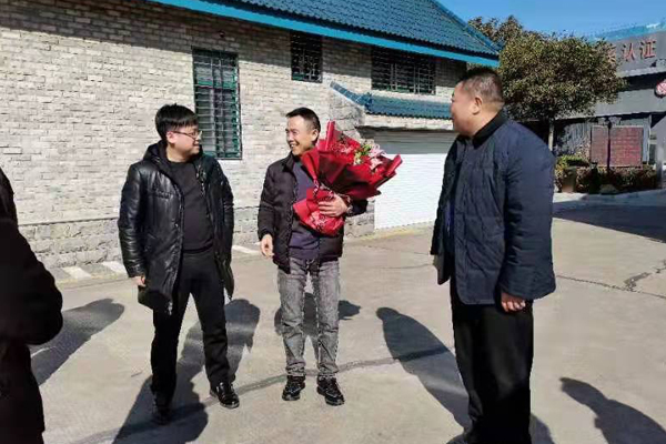 喜迎新春，南莫鎮領(lǐng)導到我公司慰問(wèn)走訪(fǎng)